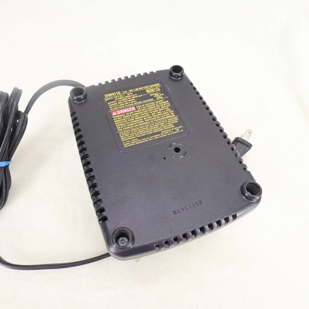 DeWalt DW9116 7.2V - 18V NiCd NiMH 1-Hour Battery Charger Black DW9116-234
